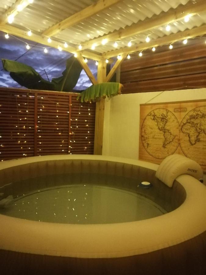 Villa La Kaz Hibiscus, Jacuzzi Prive Le Tampon Exterior foto